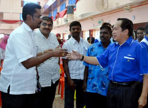 MK08_11032012_AHMAD_MASLAN