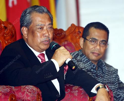 TAN SRI MUHYIDDIN MOHD YASSIN
