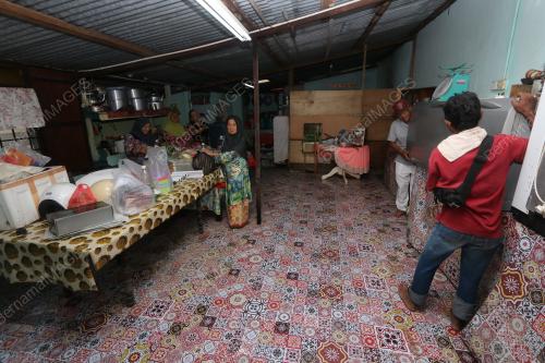 MK08_15082017_BANJIR