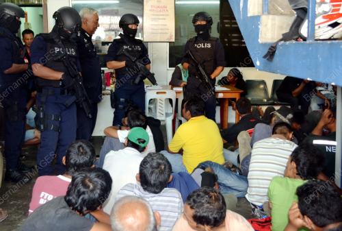 MK08_17112015_POLIS_DADAH