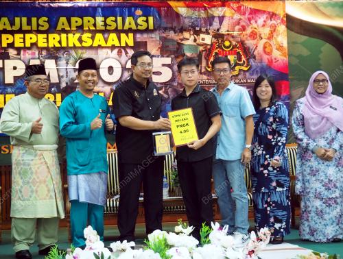 DATUK ROSLI ABDULLAH