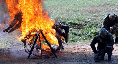 MK08_19082014_PARA_DEMO