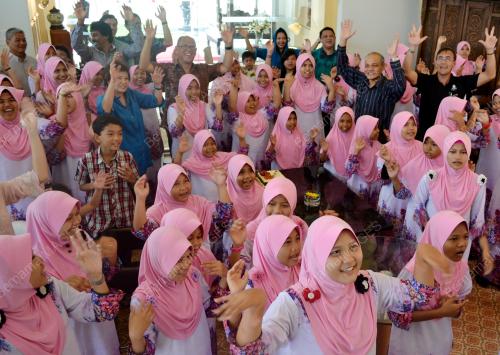 MK08_19102013_ANAK_PERLIS