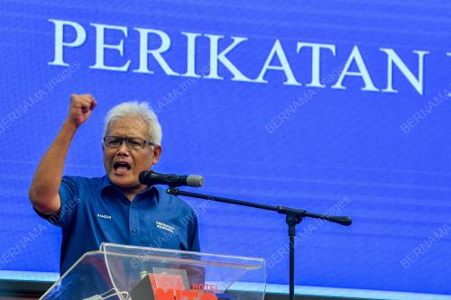 DATUK SERI HAMZAH ZAINUDIN