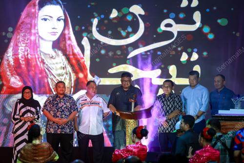 DATUK SERI AB RAUF YUSOH