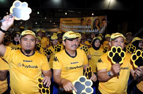 MK08_21062014_PEKERJA_MAYBANK