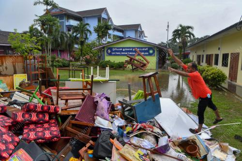 SEKOLAH TERJEJAS BANJIR