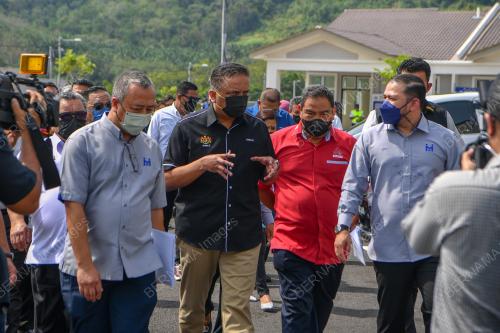 DATUK SERI REEZAL MERICAN NAINA MERICAN