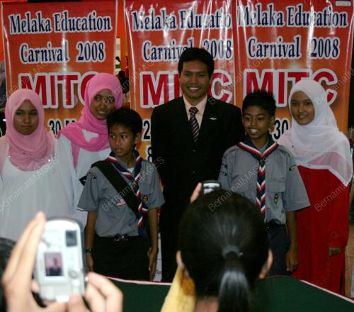 FAIZ KHALEED