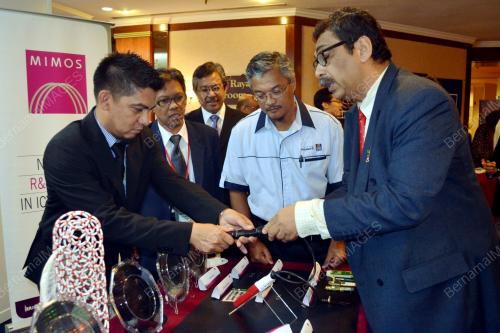 MK08_27082013_INOVASI_MENTERI