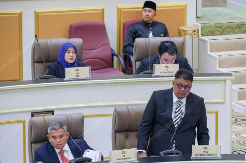 PERSIDANGAN DUN MELAKA