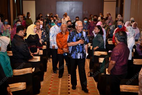 TAN SRI ANNUAR MUSA