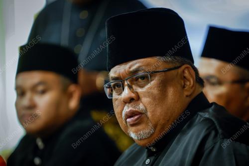 DATUK SERI AB RAUF YUSOH