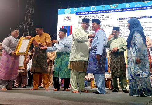 DATUK SERI AB RAUF YUSOH