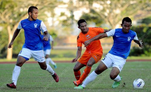 MK09_07102013_BOLA_UTEM