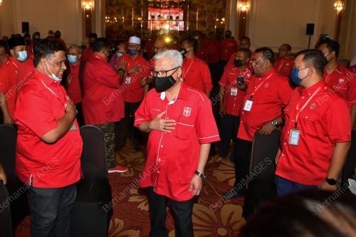 DATUK SERI ISMAIL SABRI YAAKOB
