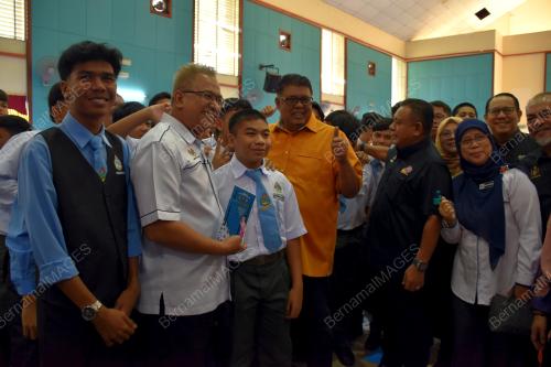 DATUK SERI AB RAUF YUSOH