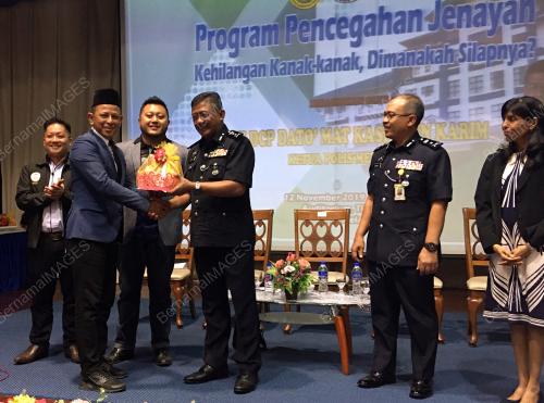 MK09_12112019_POLIS_BN201911117312