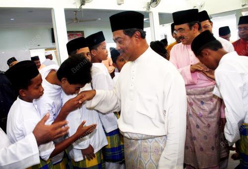 MUHYIDDIN YASSIN