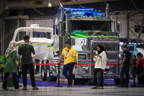 AUTOMOTIF KLASIK DIRAJA JOHOR