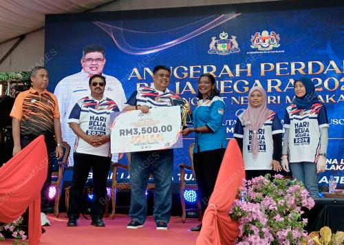 DATUK SERI AB RAUF YUSOH