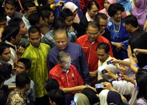 MK09_20012011_UTeM_WACANA
