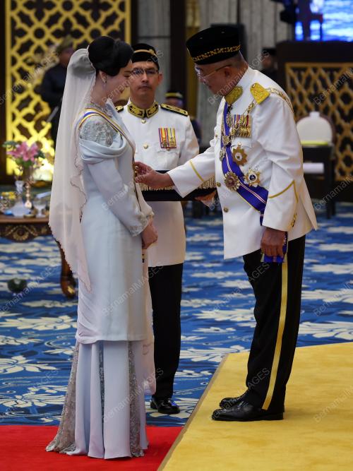 TUN MOHD ALI RUSTAM