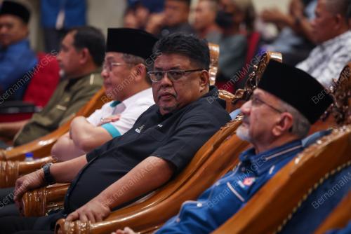 DATUK SERI AB RAUF YUSOH