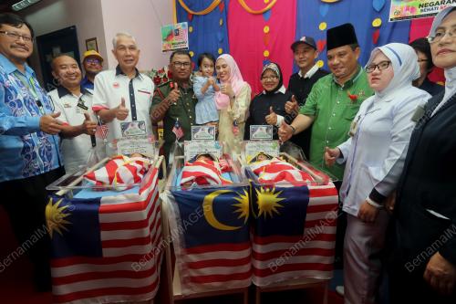 MK09_31082017_BAYI_MERDEKA_BN201708304482