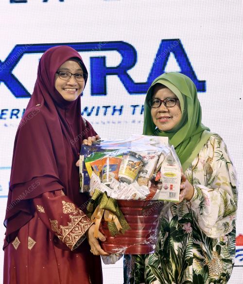 MK10_04052019_BENITA_BN201905038710