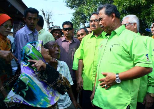 TAN SRI MUHYIDDIN YASSIN