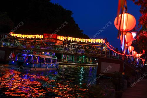 TANGLUNG SUNGAI MELAKA