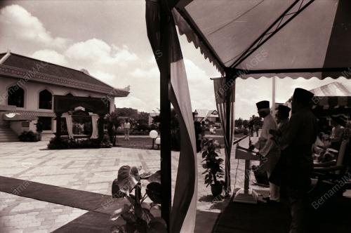 YANG DI-PERTUAN AGONG