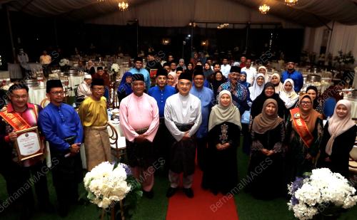 TUN MIOHD ALI RUSTAM