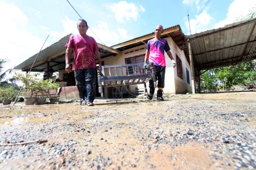 MK10_21112018_BANJIR
