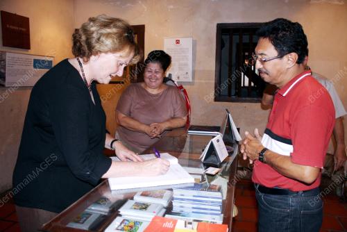 MK11_01032011_TANDA_TANGAN