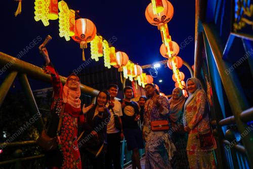 TANGLUNG SUNGAI MELAKA