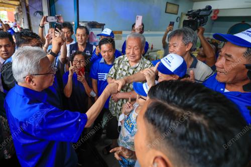 DATUK SERI ISMAIL SABRI YAAKOB