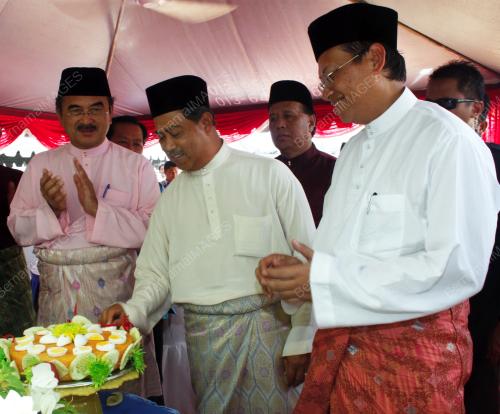 MUHYIDDIN YASSIN
