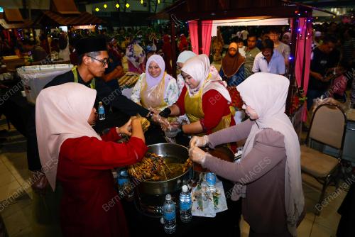SAMBUTAN AIDILFITRI MADANI