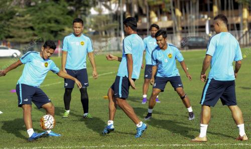 MK11_28032016_BOLA_MALAYSIA