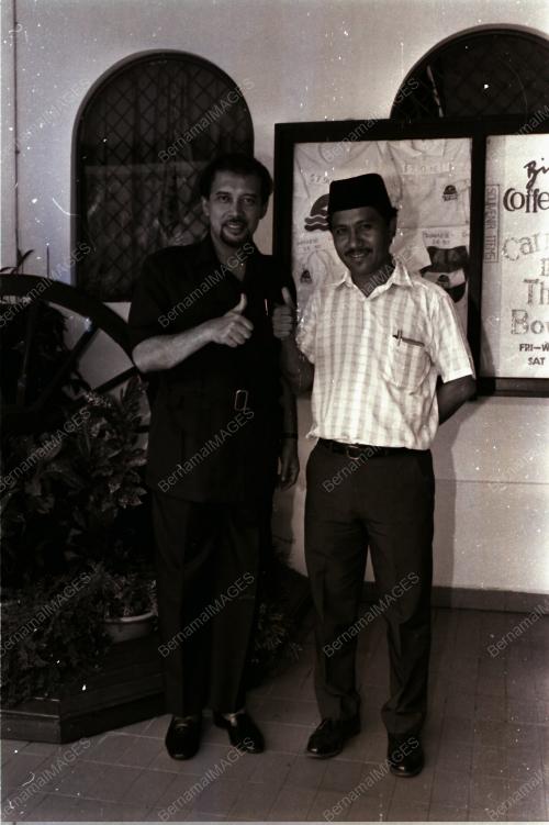 TAN SRI ABDUL RAHIM THAMBY CHIK