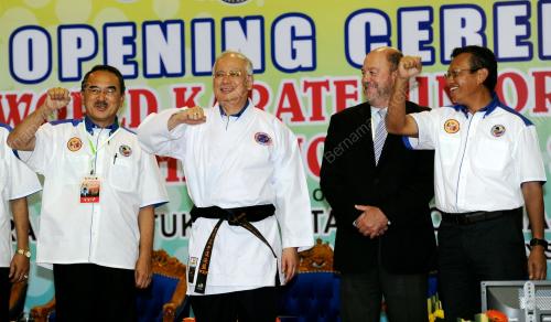 MOHD NAJIB TUN RAZAK