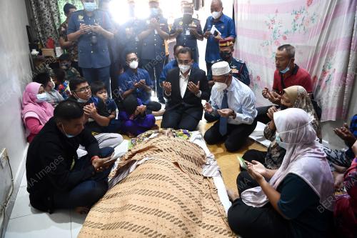 TAN SRI MUHYIDDIN YASSIN