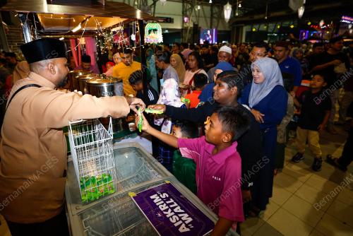 SAMBUTAN AIDILFITRI MADANI