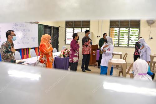 DR MOHD AZAM AHMAD