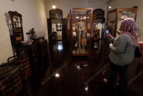 MUZIUM BABA DAN NYONYA