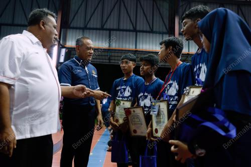 DATUK ROSPIAGOS TAHA