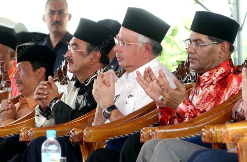 MOHD NAJIB TUN ABDUL RAZAK