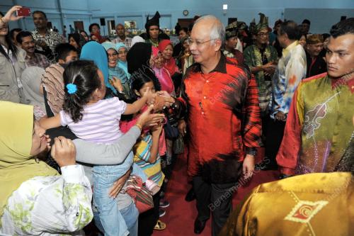 MK13_16112012_PM_SILAT